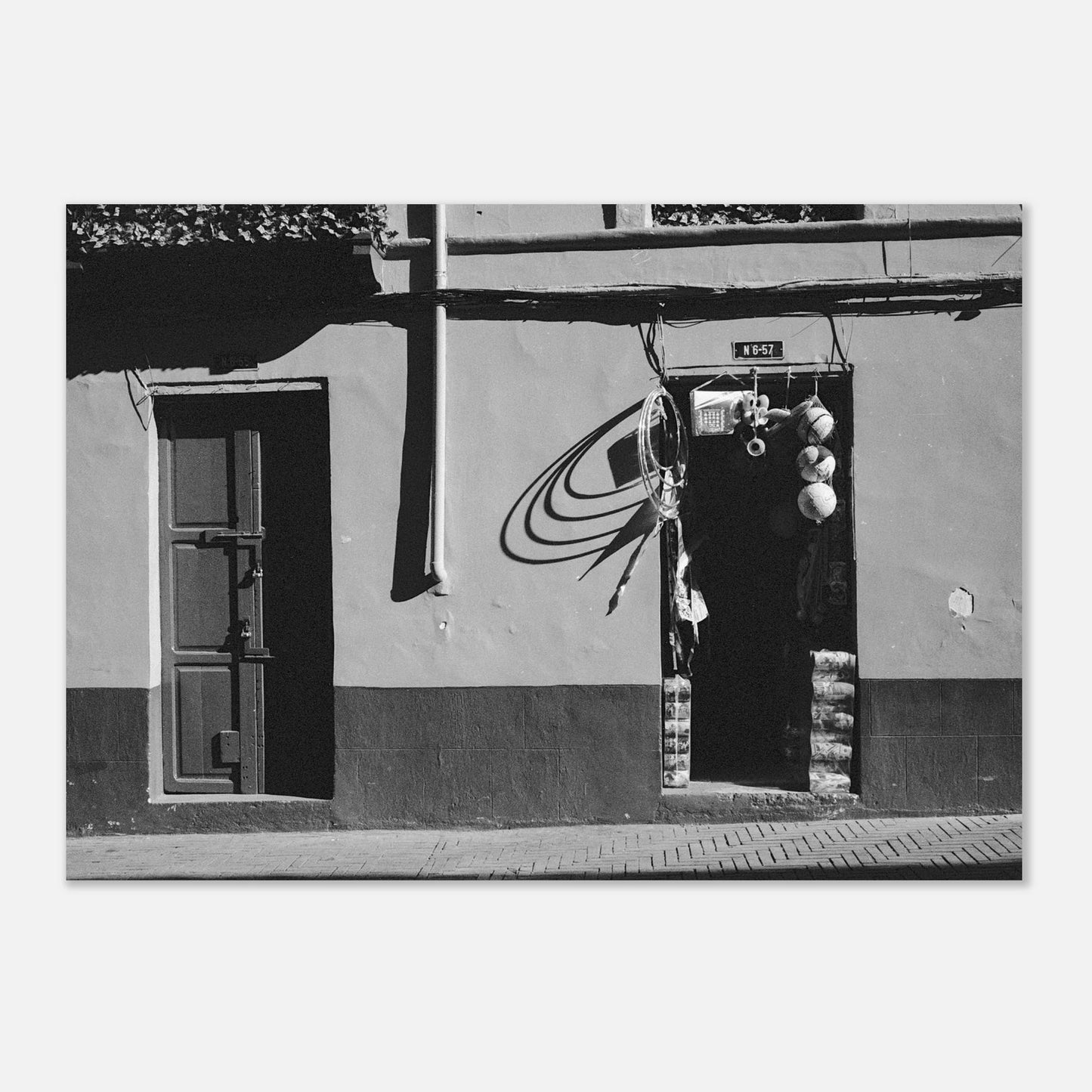 20b81774-6a94-40f4-87e1-667566fec626